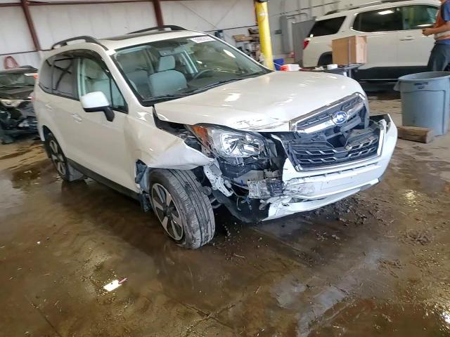 2017 Subaru Forester 2.5I Premium VIN: JF2SJAEC8HH472170 Lot: 59982625