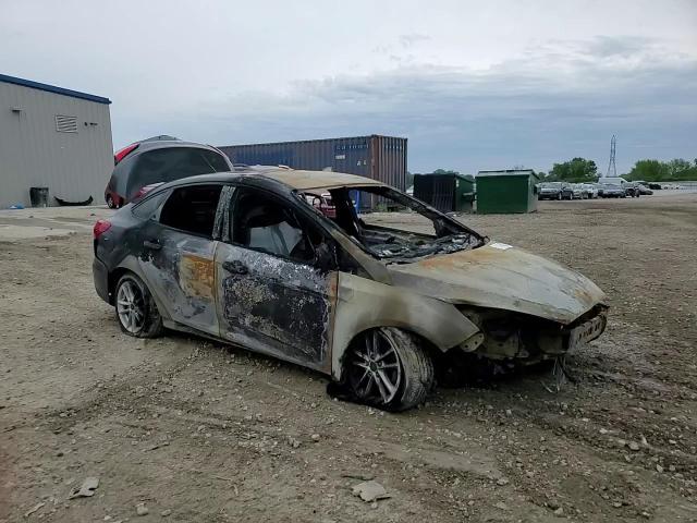 2018 Ford Focus Se VIN: 1FADP3F28JL276276 Lot: 61464235