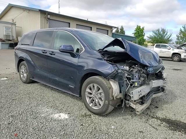 2021 Toyota Sienna Le VIN: 5TDKRKECXMS019929 Lot: 62516215