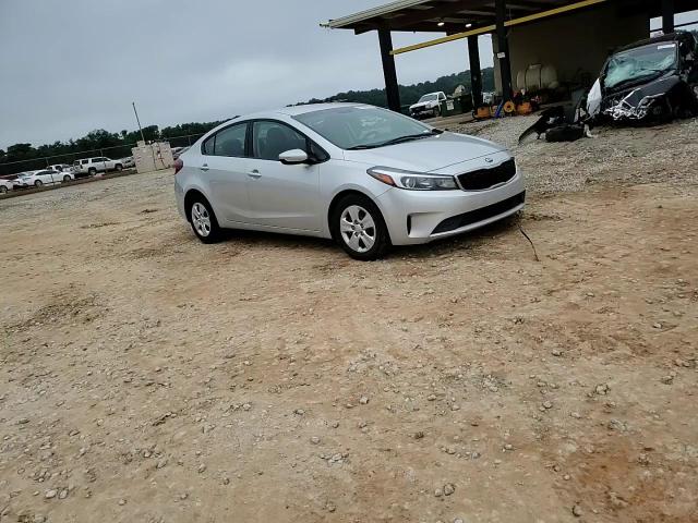 2017 Kia Forte Lx VIN: 3KPFK4A75HE058275 Lot: 61839015