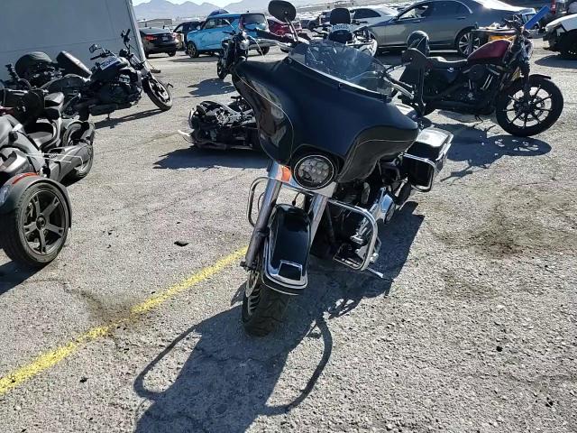 2013 Harley-Davidson Flhtcu Ultra Classic Electra Glide VIN: 1HD1FCM1XDB643732 Lot: 60138545