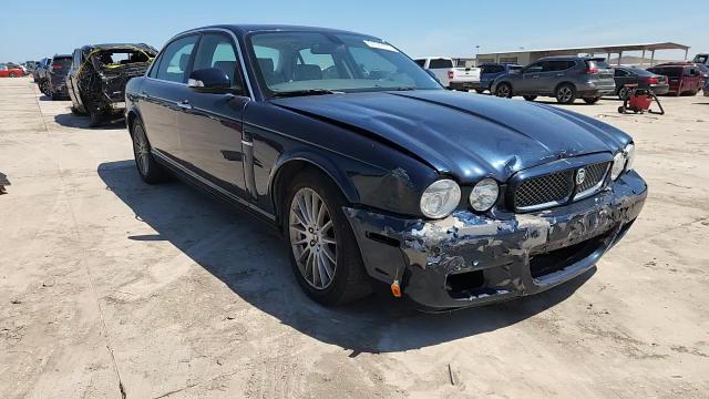 2008 Jaguar Xj8 L VIN: SAJWA79BX8SH28045 Lot: 61042375