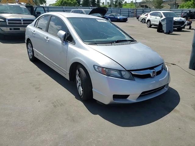 2009 Honda Civic Lx VIN: 1HGFA165X9L007860 Lot: 60401535