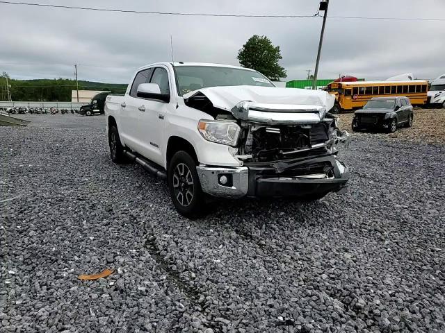 2015 Toyota Tundra Crewmax Limited VIN: 5TFHW5F19FX452611 Lot: 61103335