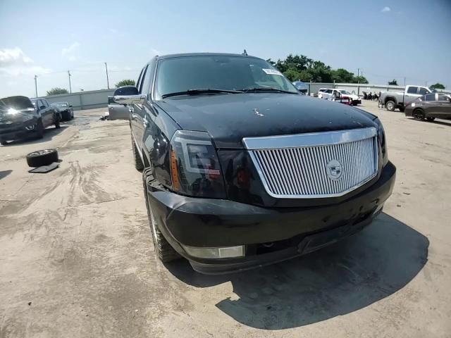 2007 Cadillac Escalade Luxury VIN: 1GYFK63817R421931 Lot: 59149375