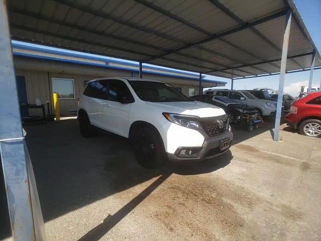 2019 Honda Passport Sport VIN: 5FNYF7H23KB005357 Lot: 62219045