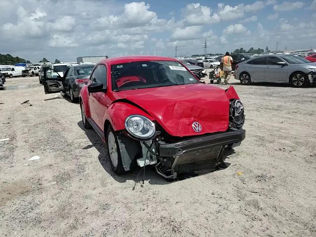 2018 Volkswagen Beetle S VIN: 3VWFD7AT6JM720933 Lot: 61495295