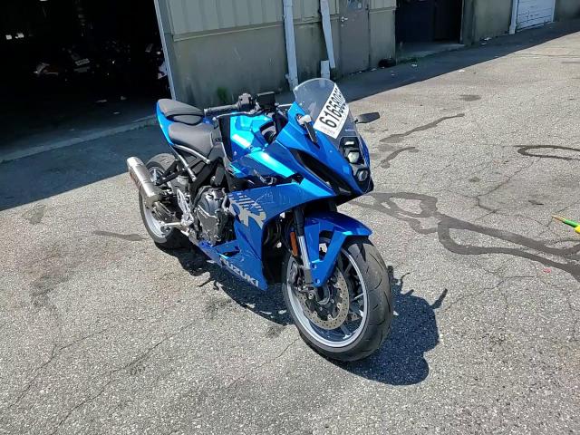 2024 Suzuki Gsx800 F VIN: JS1EM13B7R7103895 Lot: 61658065