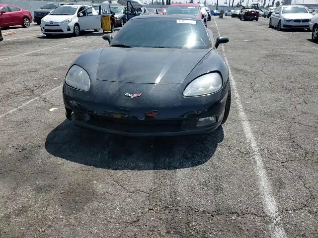 2005 Chevrolet Corvette VIN: 1G1YY24UX55115647 Lot: 61033055