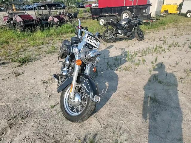 2013 Harley-Davidson Flstc Heritage Softail Classic VIN: 1HD1BWV13DB035806 Lot: 62073735