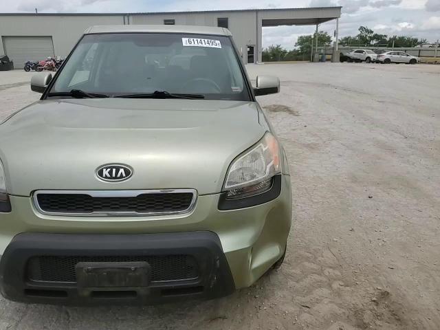 2010 Kia Soul + VIN: KNDJT2A24A7077003 Lot: 61141495