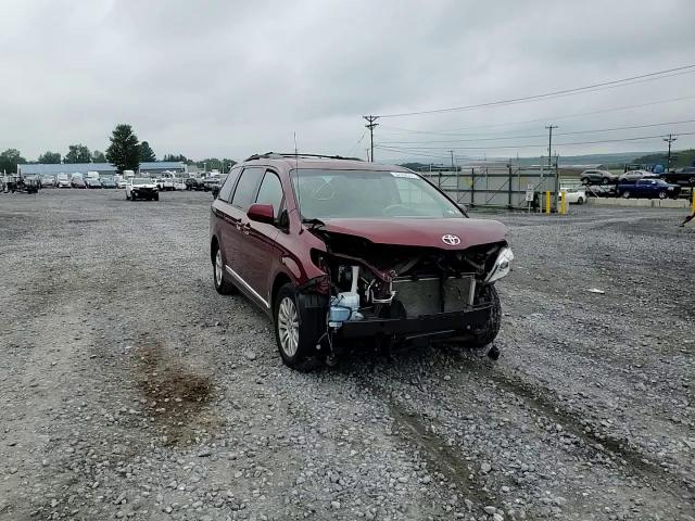 2013 Toyota Sienna Xle VIN: 5TDYK3DCXDS329696 Lot: 62508935