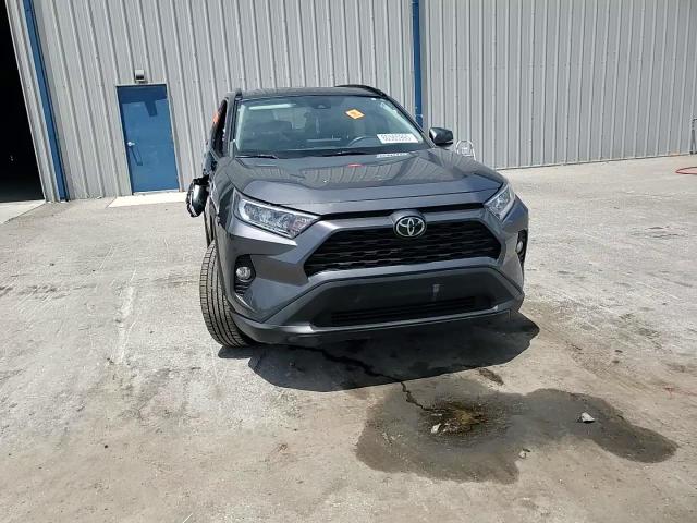2020 Toyota Rav4 Xle VIN: 2T3W1RFV3LW063897 Lot: 60565995