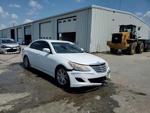 2014 Hyundai Genesis 3.8L VIN: KMHGC4DD5EU261775 Lot: 61387075