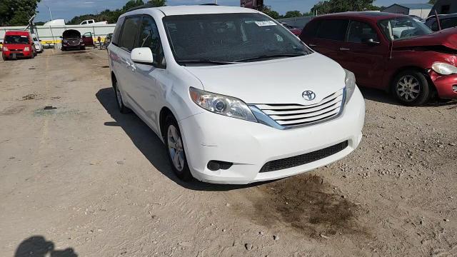 2017 Toyota Sienna Le VIN: 5TDKZ3DC0HS857819 Lot: 62381135