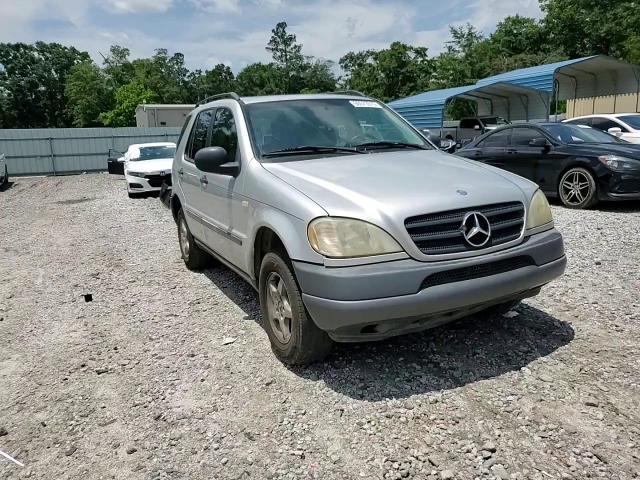 1999 Mercedes-Benz Ml 320 VIN: 4JGAB54E3XA113670 Lot: 60573515