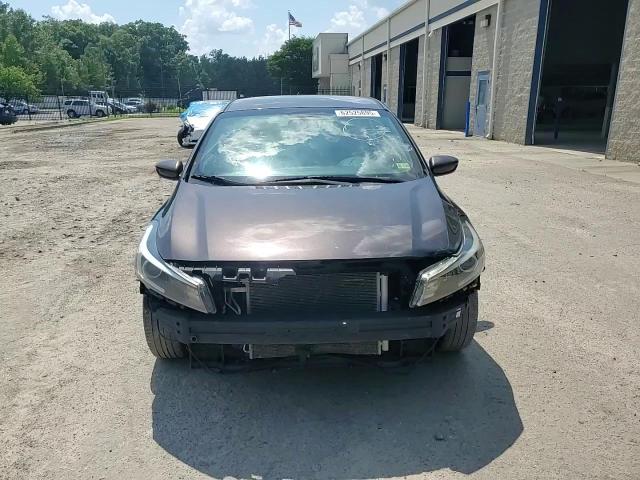 2018 Kia Forte Lx VIN: 3KPFL4A76JE183496 Lot: 62525695