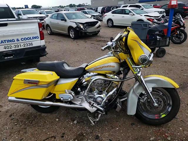 2005 Harley-Davidson Flhtcse2 VIN: 1HD1PKE115Y957239 Lot: 62483905