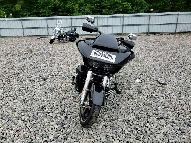 2017 Harley-Davidson Fltrxs Road Glide Special VIN: 1HD1KTC13HB687154 Lot: 60545685