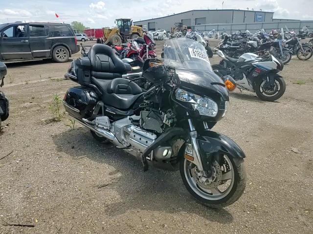 2001 Honda Gl1800 A VIN: 1HFSC47461A001039 Lot: 61658485
