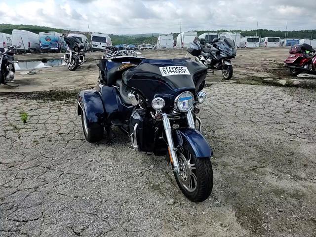 2012 Harley-Davidson Flhtcutg Tri Glide Ultra Classic VIN: 1HD1MAM1XCB852557 Lot: 61443355