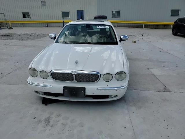 2006 Jaguar Vandenplas VIN: SAJWA82B16SH06996 Lot: 62509025