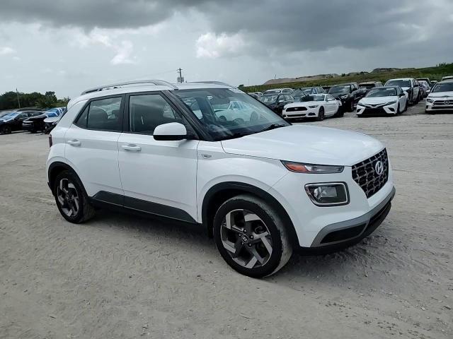 2022 Hyundai Venue Sel VIN: KMHRC8A30NU149283 Lot: 62710495