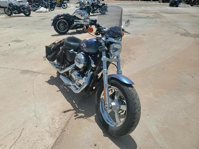 2012 Harley-Davidson Xl1200 C VIN: 1HD1CT316CC422390 Lot: 61561145