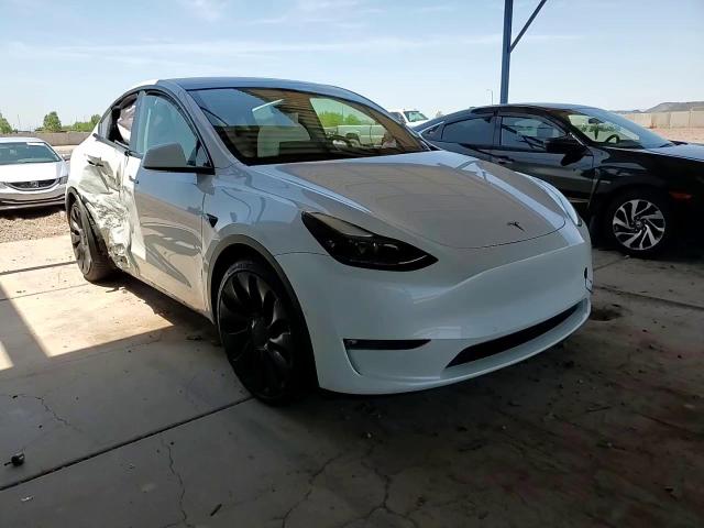 2022 Tesla Model Y VIN: 7SAYGDEF6NF531055 Lot: 60876025