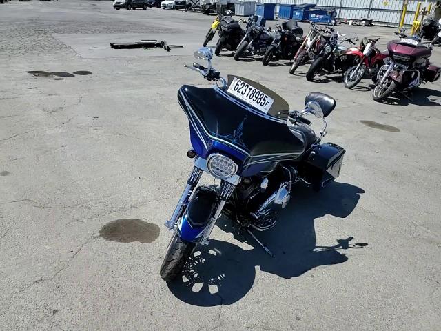 2009 Harley-Davidson Flhx VIN: 1HD1KB4309Y686617 Lot: 62318985