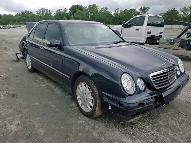 2001 Mercedes-Benz E 320 VIN: WDBJF65J71B228590 Lot: 59752165