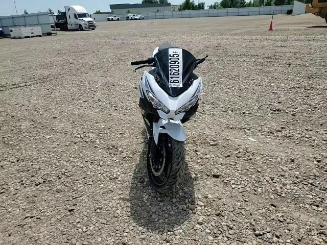 2023 Kawasaki Ex400 VIN: JKAEXKH15PDAR4600 Lot: 61620905