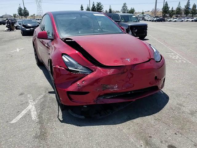 2024 Tesla Model Y VIN: 7SAYGDEE0RF060792 Lot: 61470355