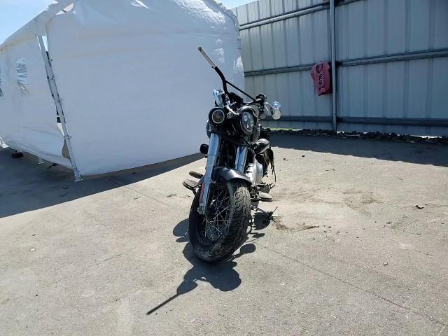 2017 Harley-Davidson Fls Softail Slim VIN: 1HD1JRV15HB046946 Lot: 62516005