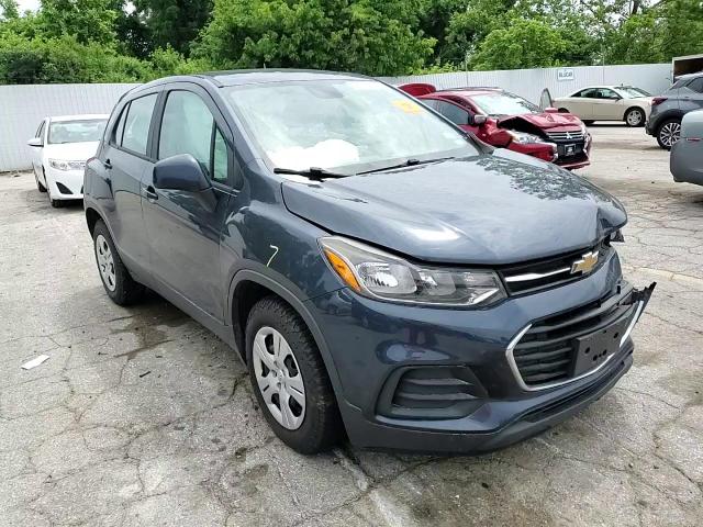 2018 Chevrolet Trax Ls VIN: 3GNCJKSB2JL208817 Lot: 60737365