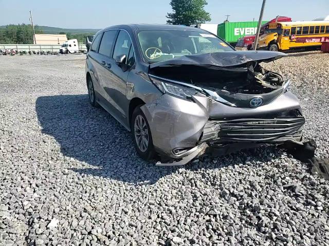 2021 Toyota Sienna Le VIN: 5TDKRKECXMS003794 Lot: 62223855