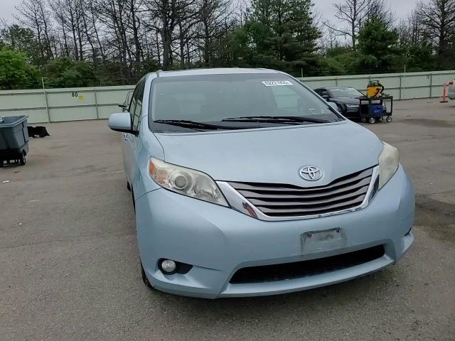 2015 Toyota Sienna Xle VIN: 5TDYK3DC8FS633435 Lot: 62221955