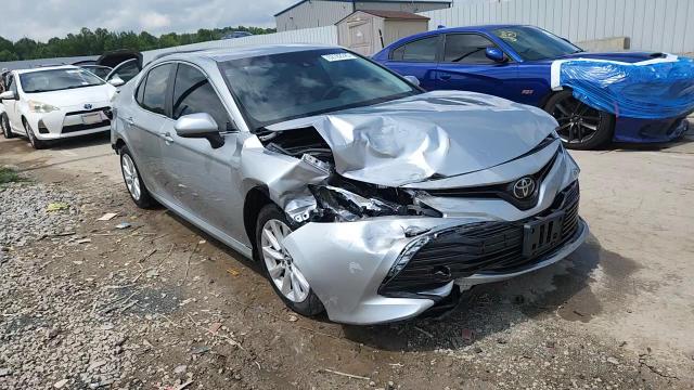2018 Toyota Camry L VIN: 4T1B11HK9JU012879 Lot: 62782245