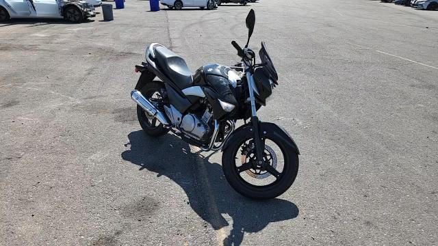 2013 Suzuki Gw250 VIN: LC6GJ55F7D1100307 Lot: 60147715
