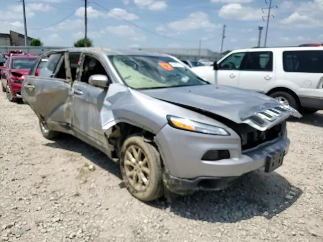 2016 Jeep Cherokee Latitude VIN: 1C4PJMCSXGW197721 Lot: 62085515