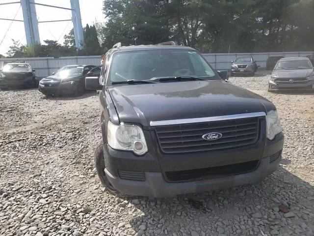 2006 Ford Explorer Xls VIN: 1FMEU72E66UB61803 Lot: 64901434