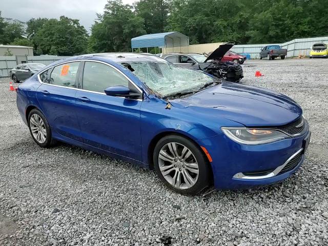 2015 Chrysler 200 - Image 11