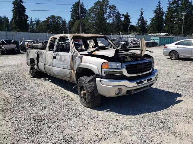 2005 GMC Sierra K2500 Heavy Duty VIN: 1GTHK29255E215932 Lot: 63196634