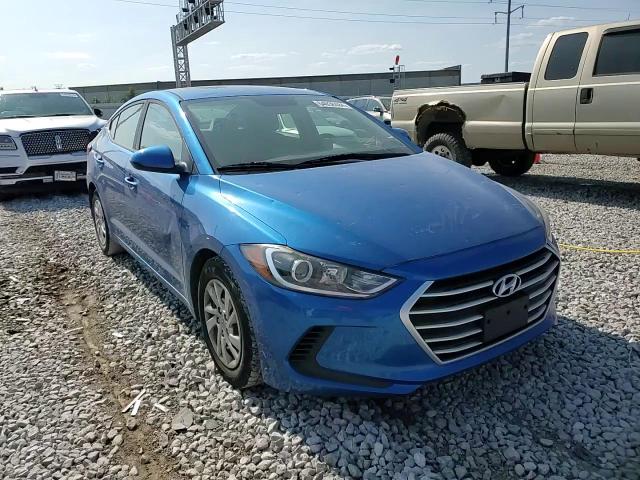 2017 Hyundai Elantra - Image 11