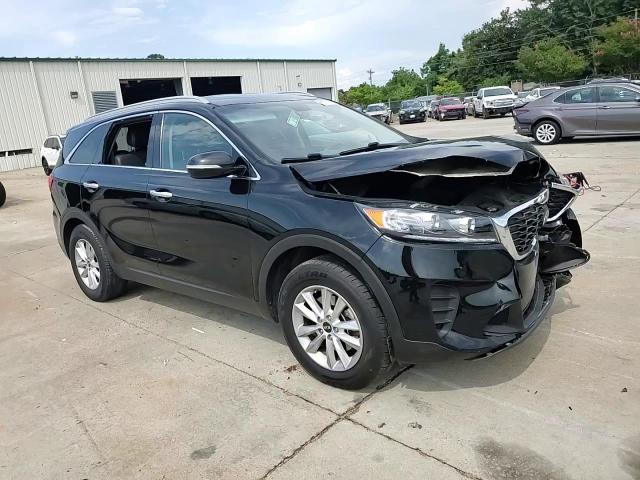 2019 Kia Sorento L VIN: 5XYPG4A35KG590588 Lot: 61931154