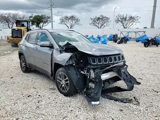 2018 Jeep Compass Latitude VIN: 3C4NJCBB0JT503177 Lot: 63352344