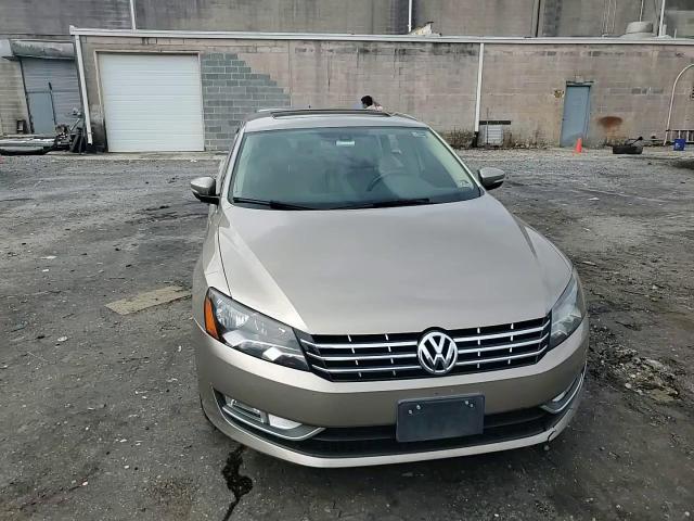 2015 Volkswagen Passat Sel VIN: 1VWCV7A33FC011594 Lot: 64358594