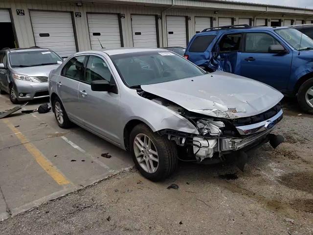 2011 Ford Fusion S VIN: 3FAHP0GAXBR337670 Lot: 61794184