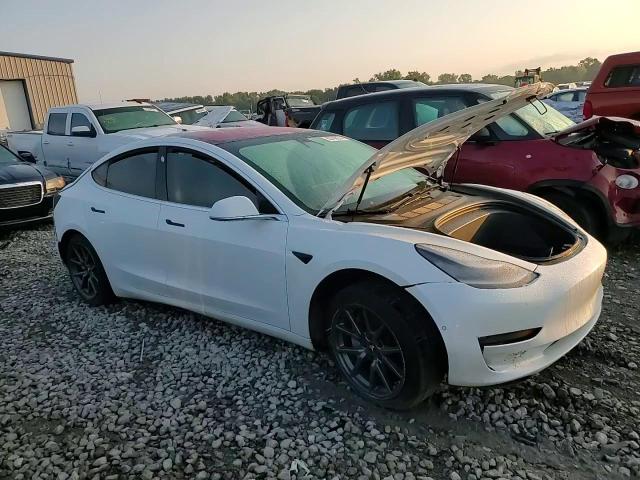 2018 Tesla Model 3 VIN: 5YJ3E1EAXJF023472 Lot: 63762874