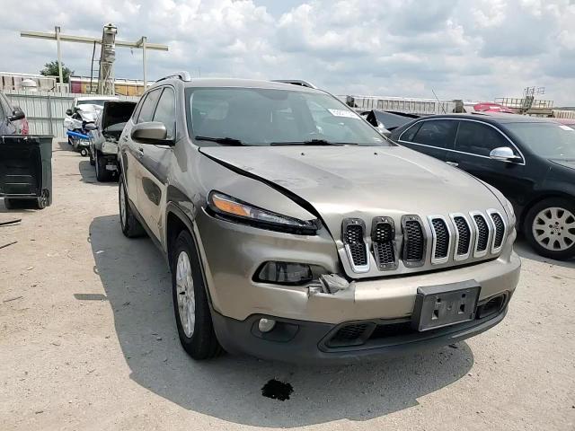 2017 Jeep Cherokee Latitude VIN: 1C4PJMCS7HW609739 Lot: 63877144